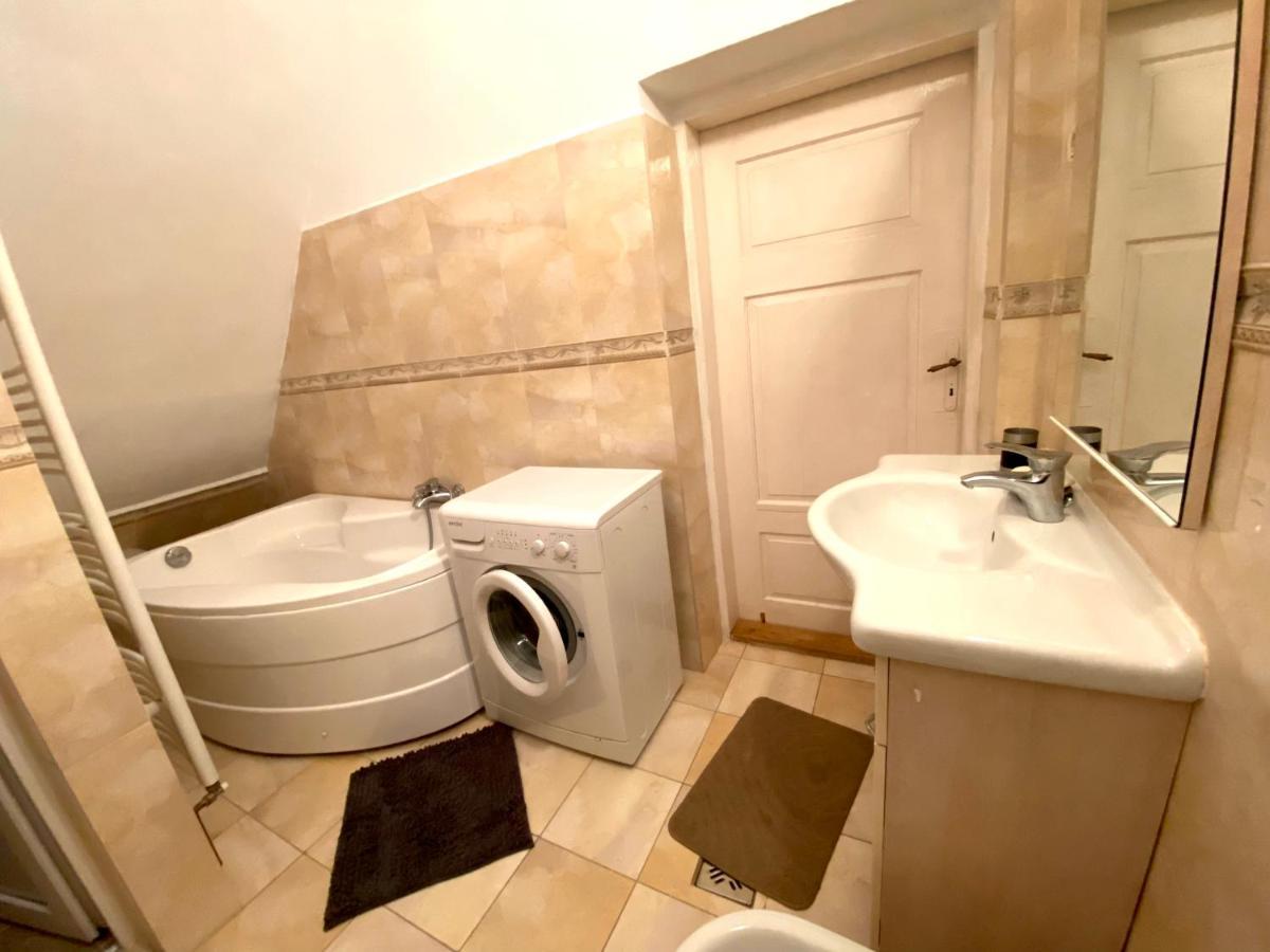Apartament Super Central Cu Parcare Privata Apartment อาราด ภายนอก รูปภาพ
